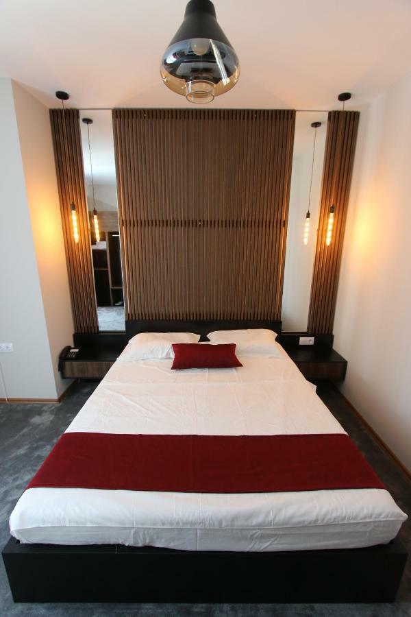 Prior Hotel Prizren Extérieur photo