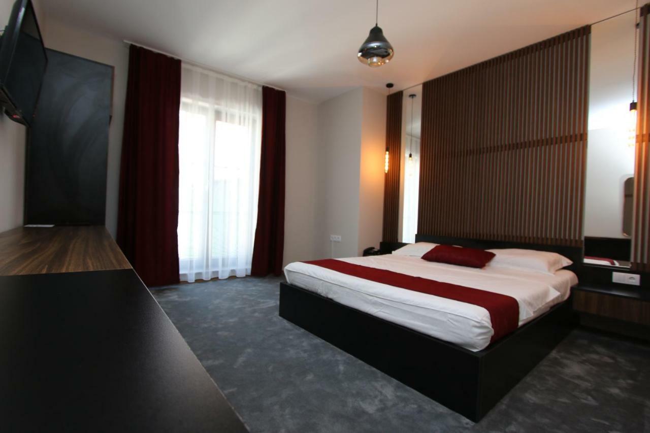 Prior Hotel Prizren Extérieur photo
