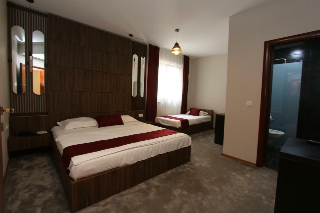 Prior Hotel Prizren Extérieur photo